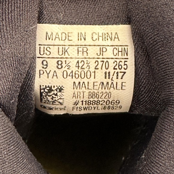 Adidas Ultra Boost Shoes Mens Size 9.5 Black White BB6220 Running Sneakers Boost - Picture 7 of 12